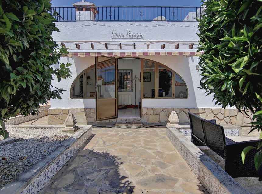 Sale - Villa -
Calpe - Benicolada