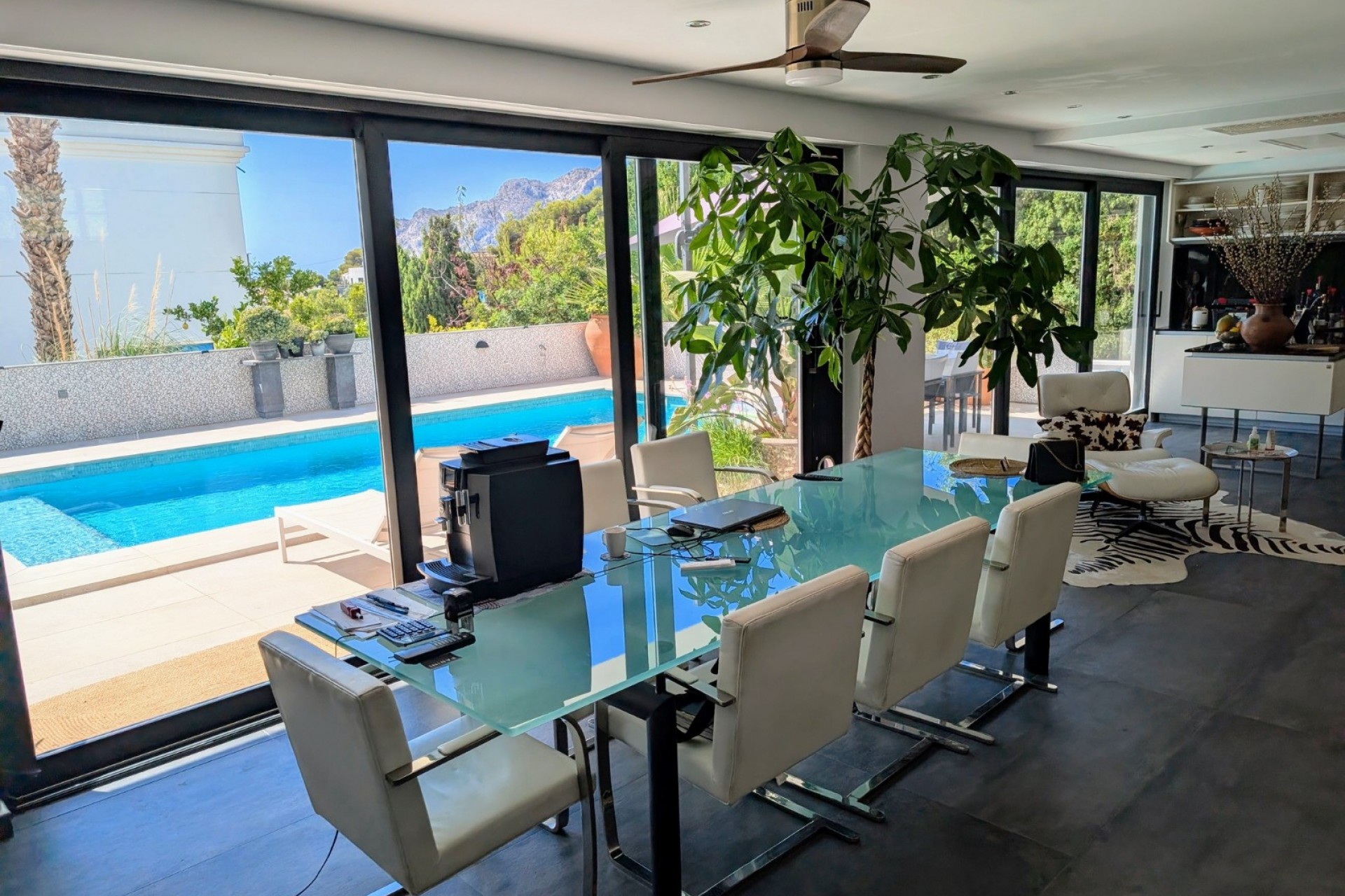 Sale - Villa -
Calpe - Calalga