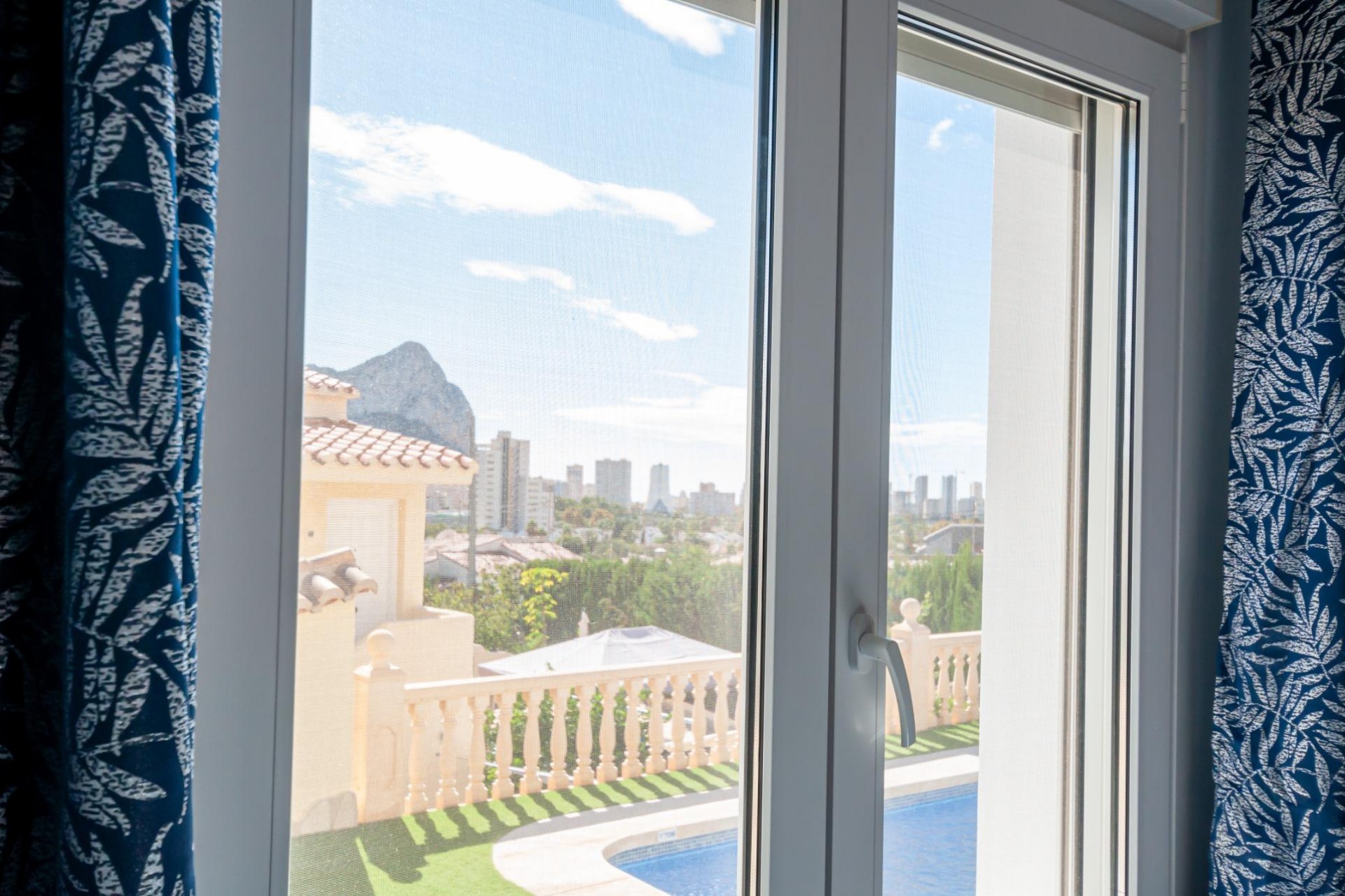 Sale - Villa -
Calpe - Costeres