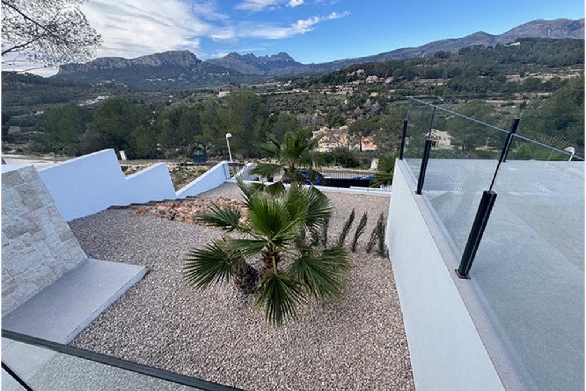 Sale - Villa -
Calpe - Empedrola