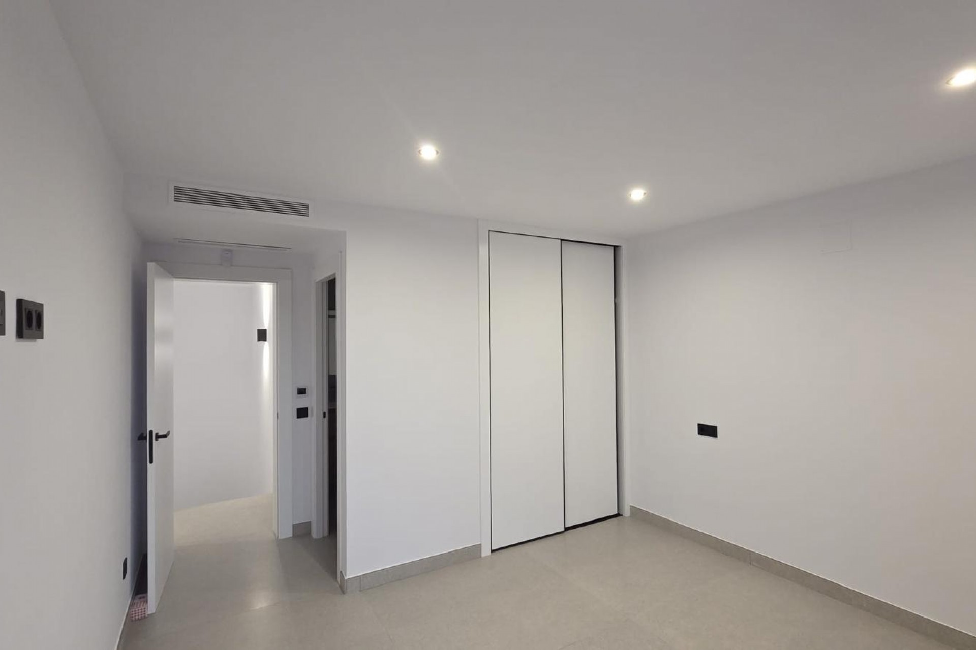 Sale - Villa -
Calpe - Empedrola