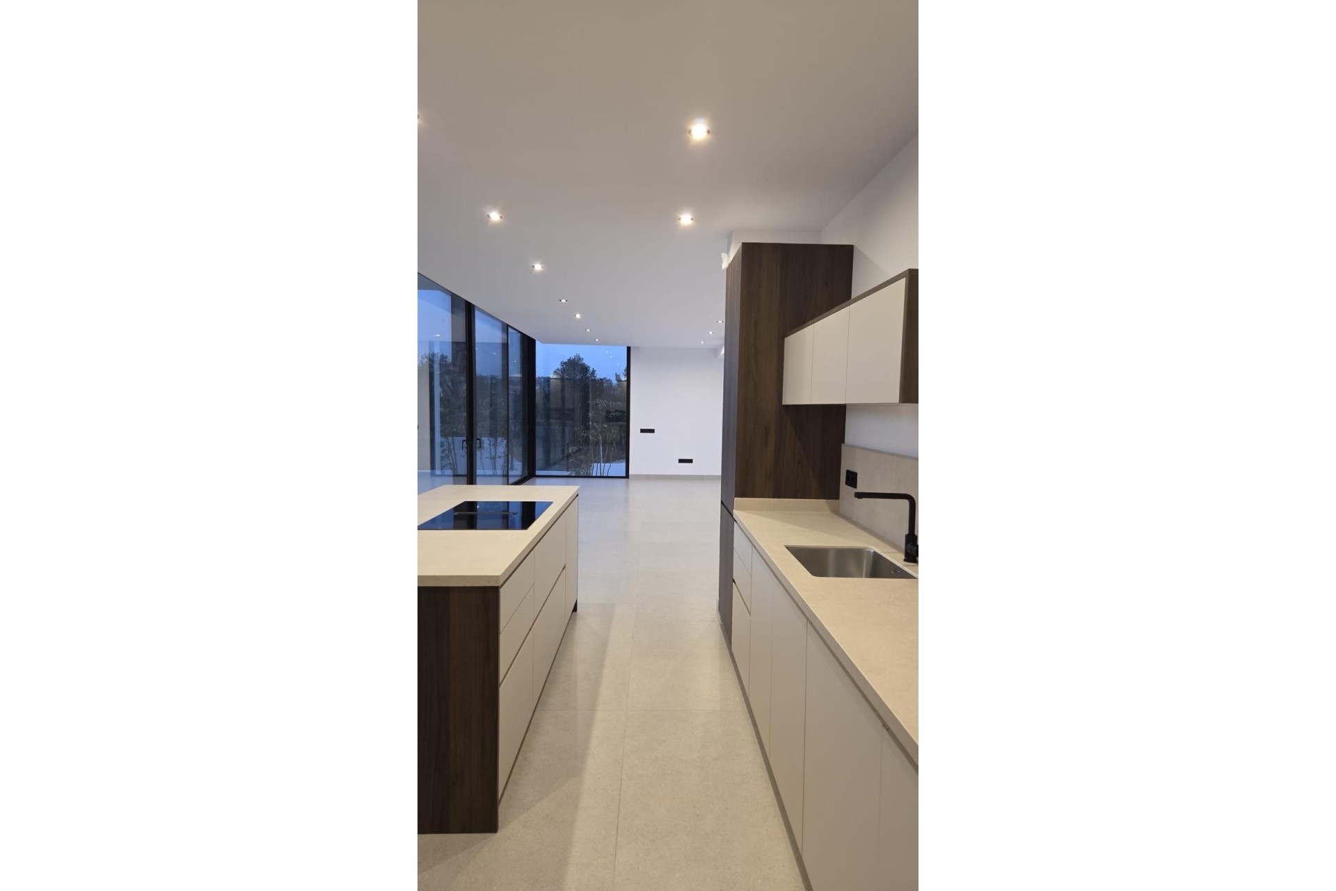 Sale - Villa -
Calpe - Empedrola