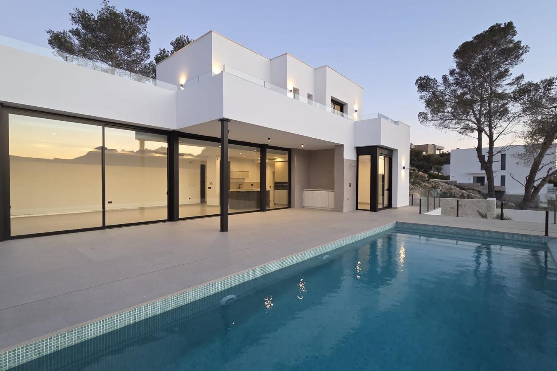 Sale - Villa -
Calpe - Empedrola