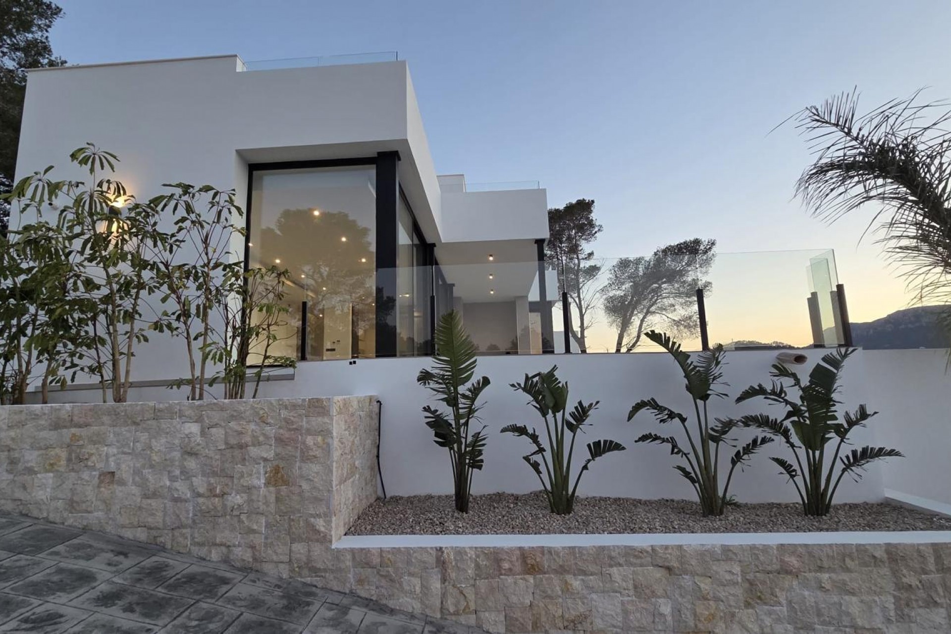 Sale - Villa -
Calpe - Empedrola