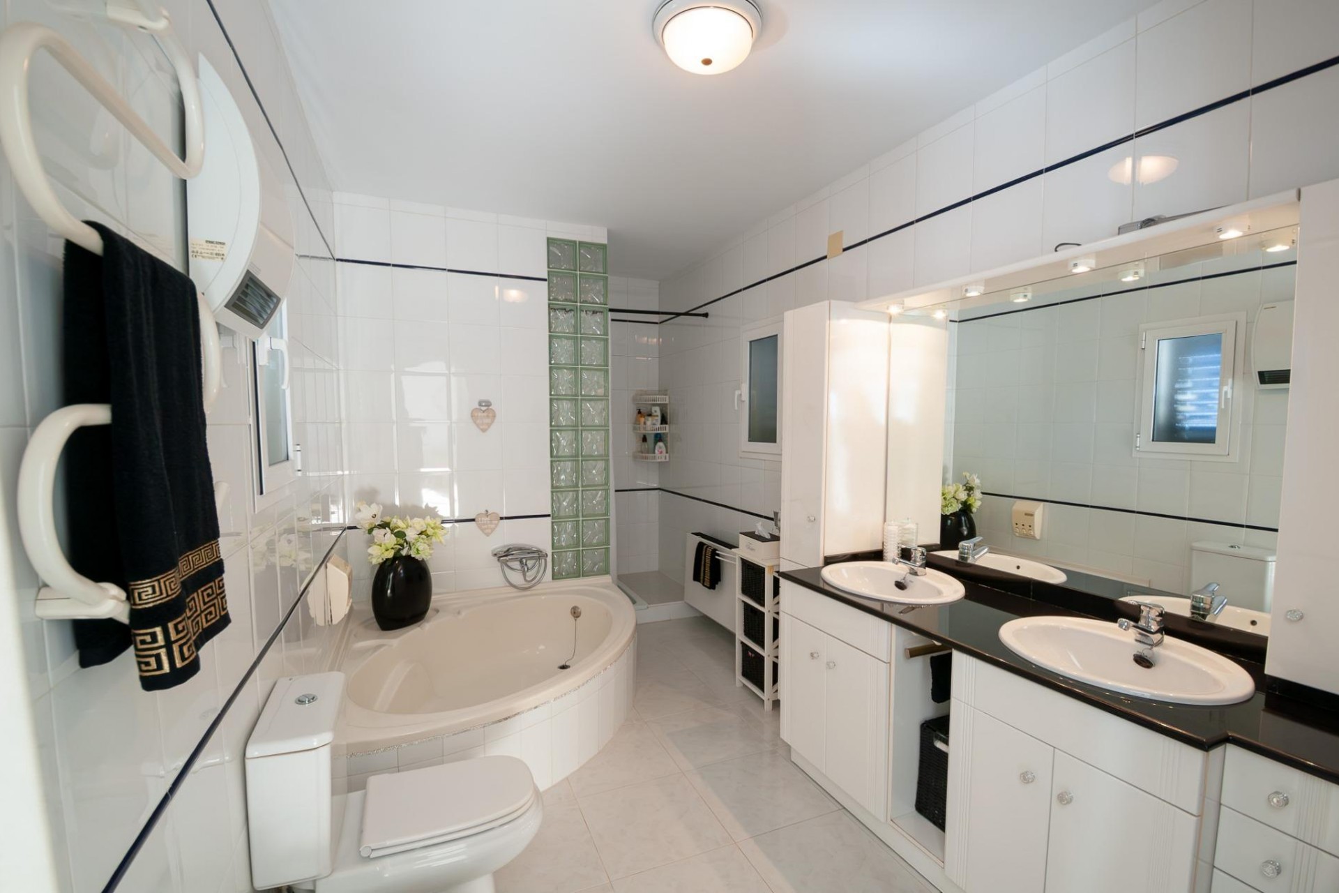 Sale - Villa -
Calpe - Enchinent