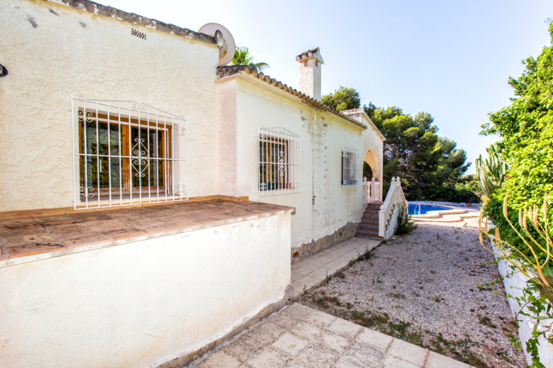 Sale - Villa -
Calpe - La Empedrola