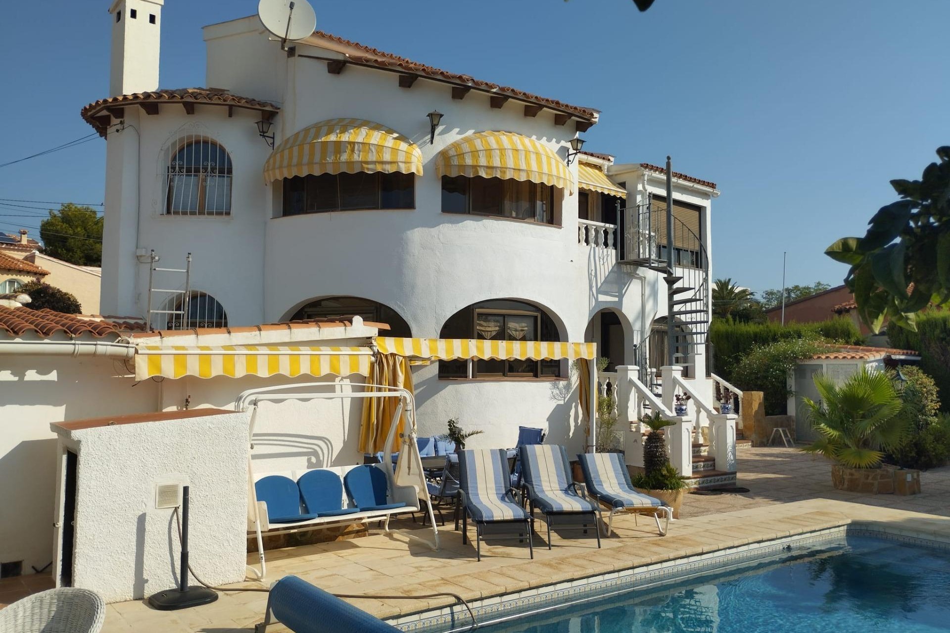 Sale - Villa -
Calpe - Ortenbach