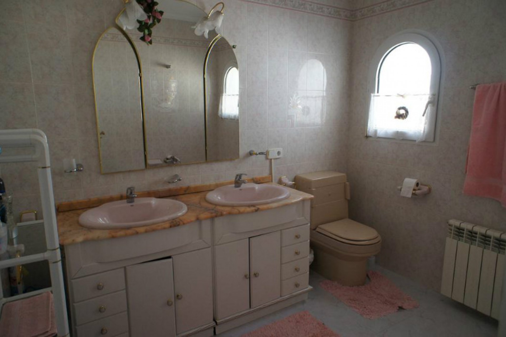 Sale - Villa -
Calpe