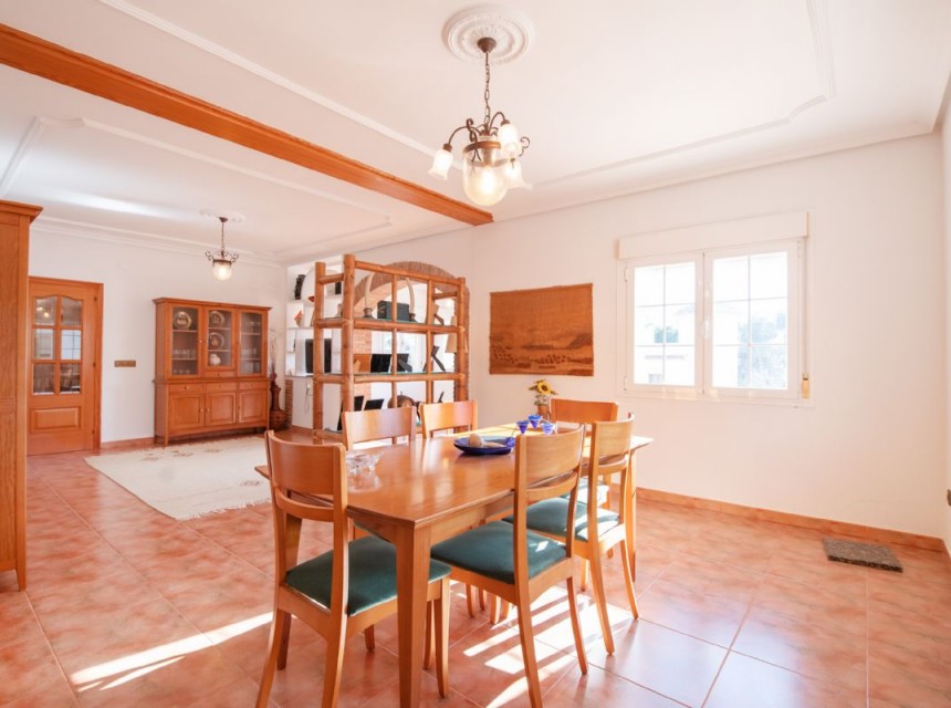 Sale - Villa -
Calpe