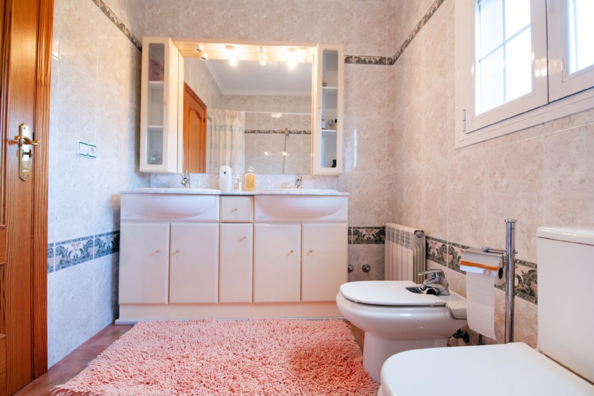 Sale - Villa -
Calpe