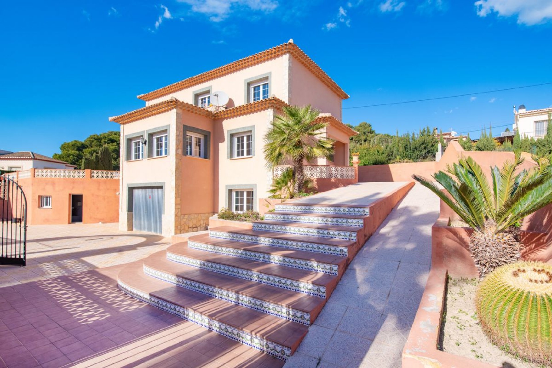 Sale - Villa -
Calpe