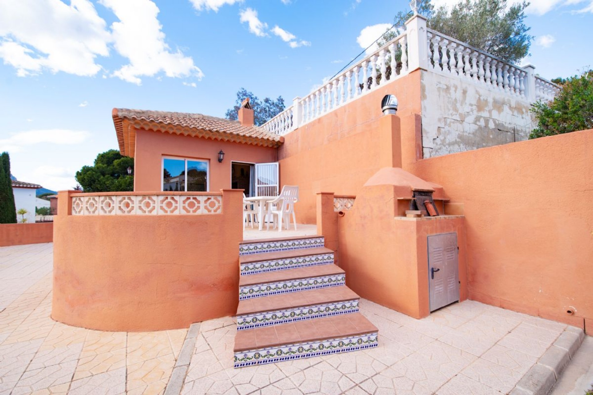 Sale - Villa -
Calpe