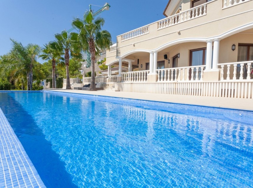 Sale - Villa -
Calpe