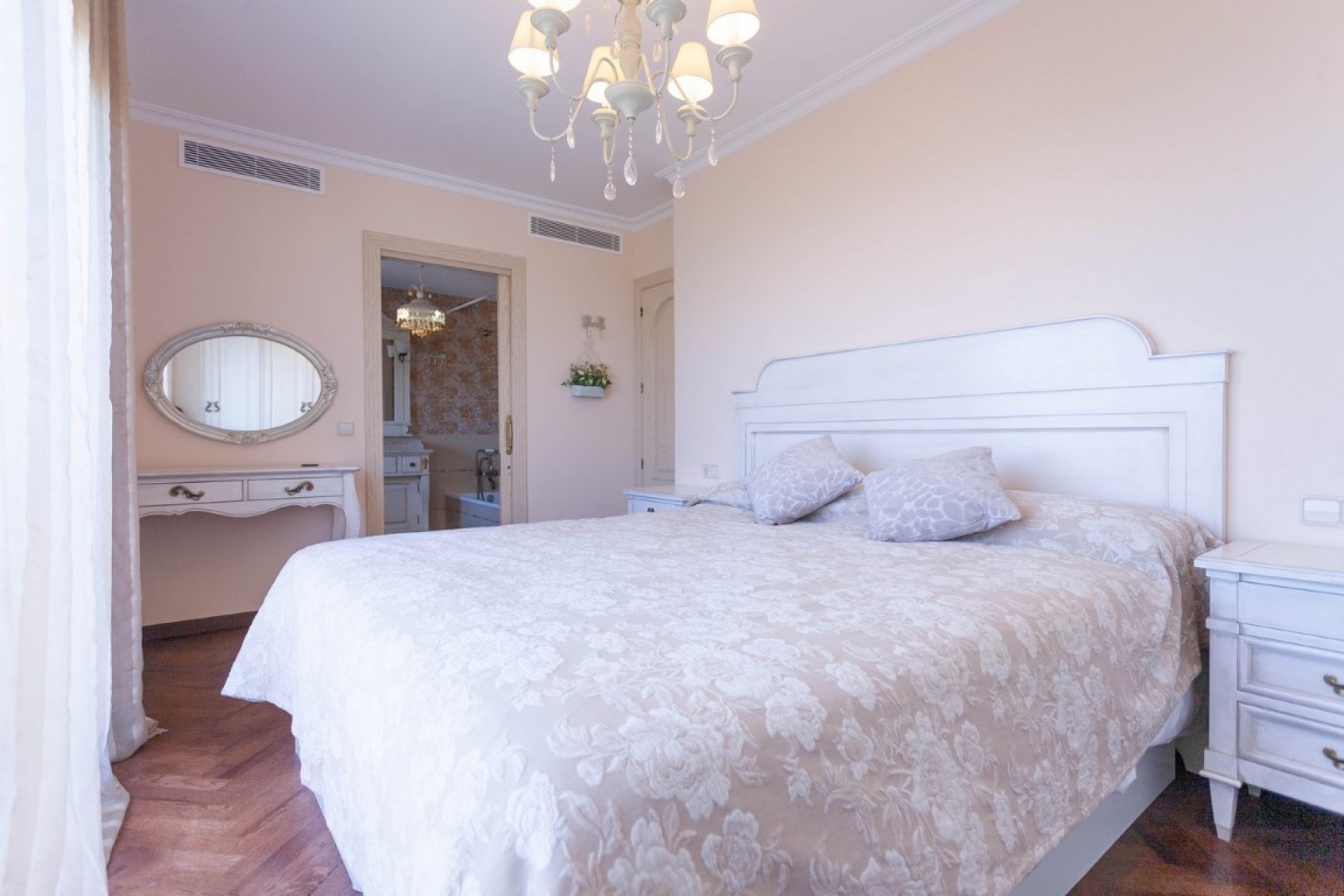 Sale - Villa -
Calpe