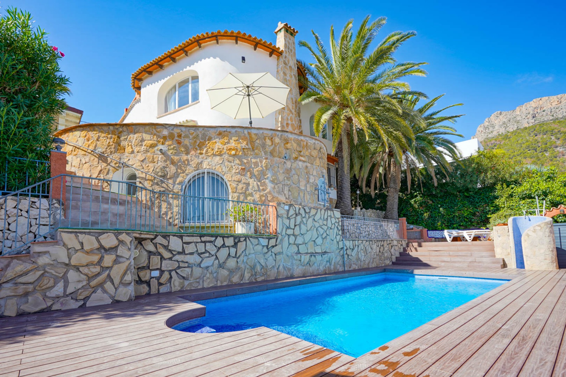 Sale - Villa -
Calpe