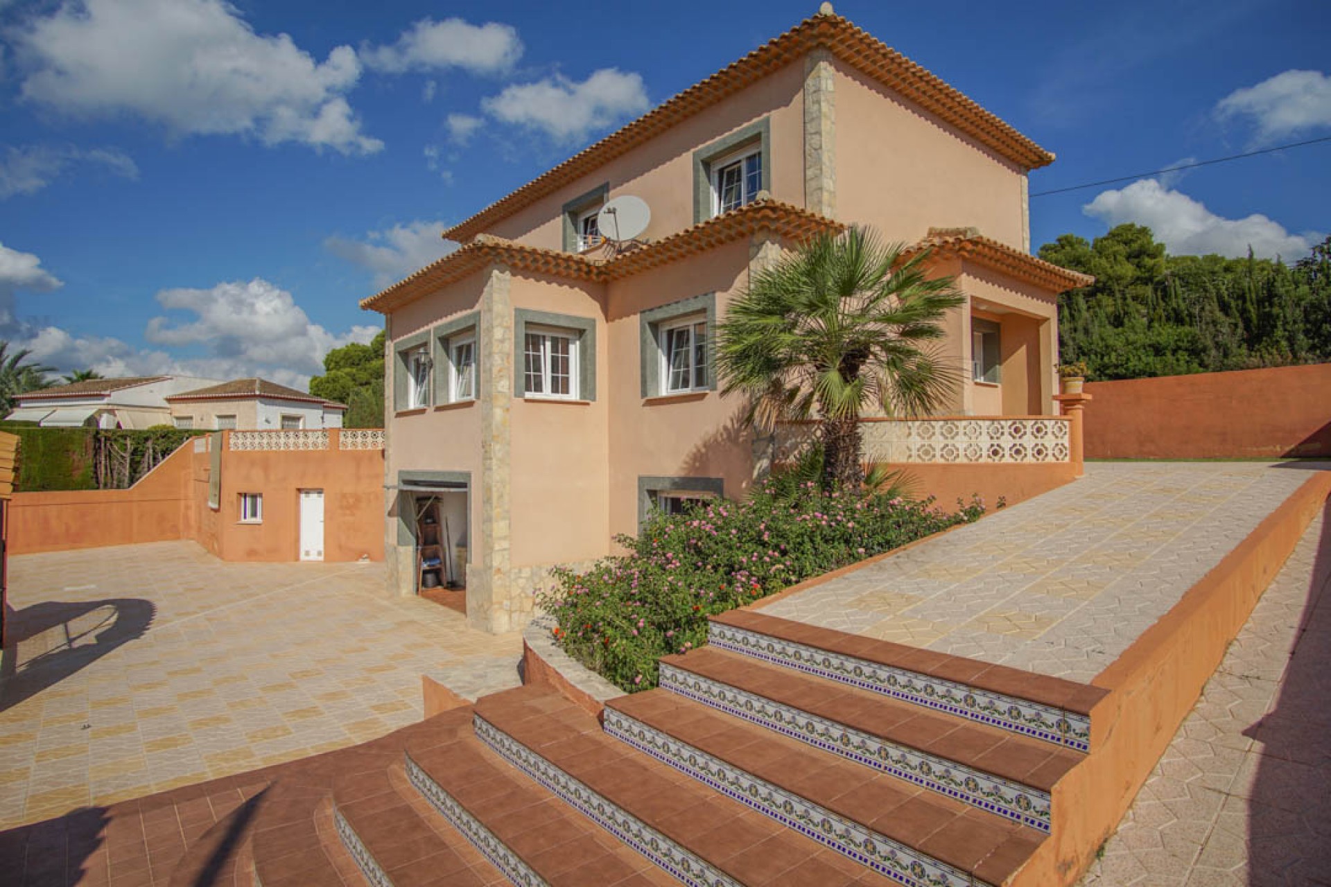 Sale - Villa -
Calpe