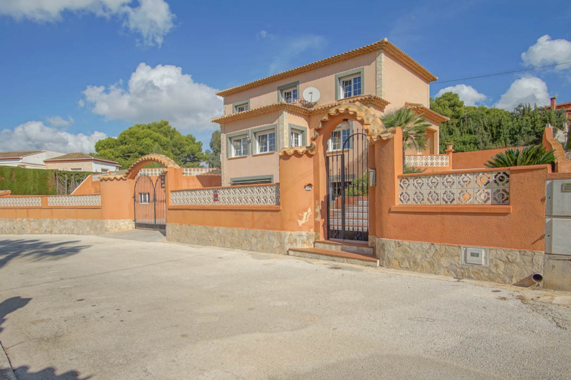 Sale - Villa -
Calpe