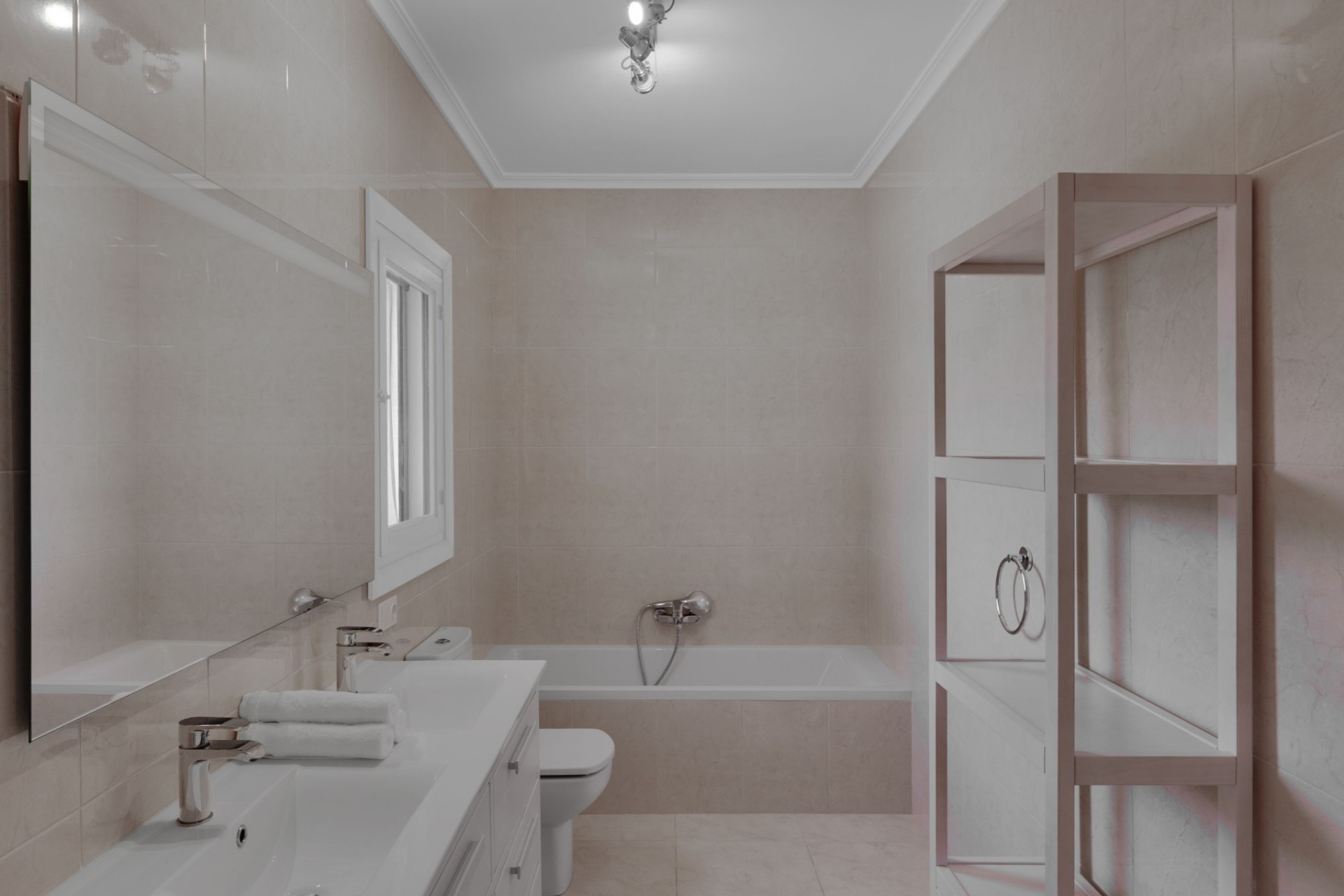 Sale - Villa -
Calpe