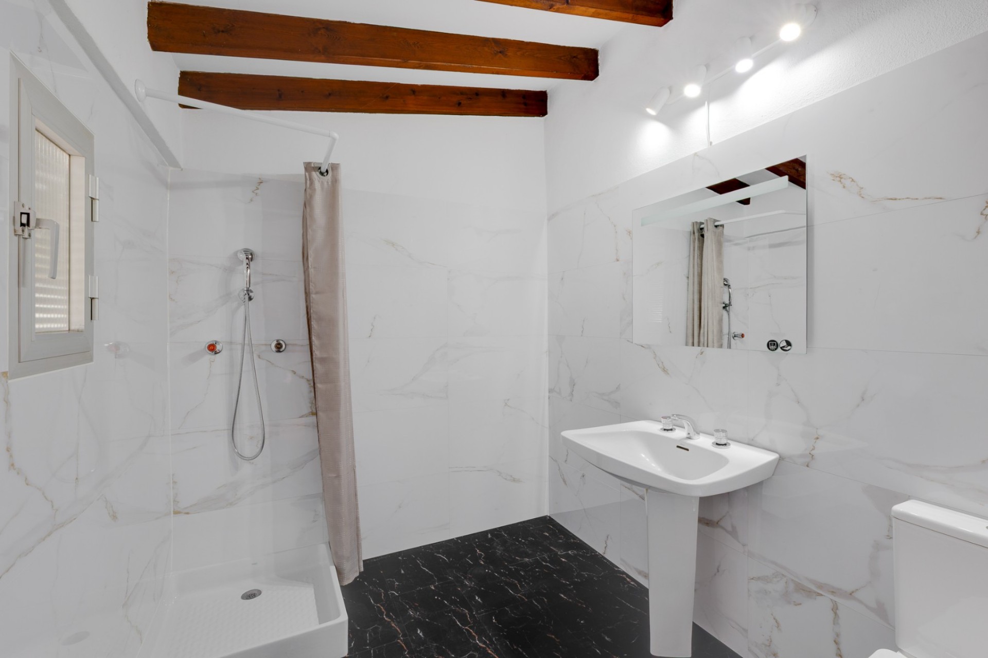 Sale - Villa -
Calpe