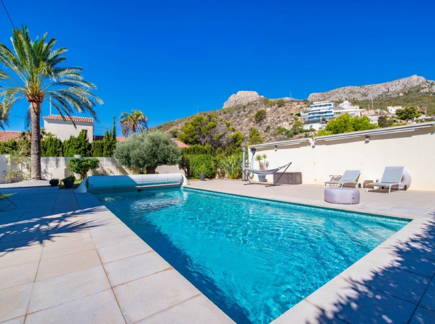 Sale - Villa -
Calpe