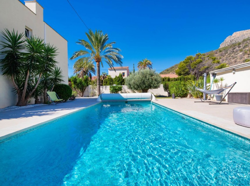 Sale - Villa -
Calpe