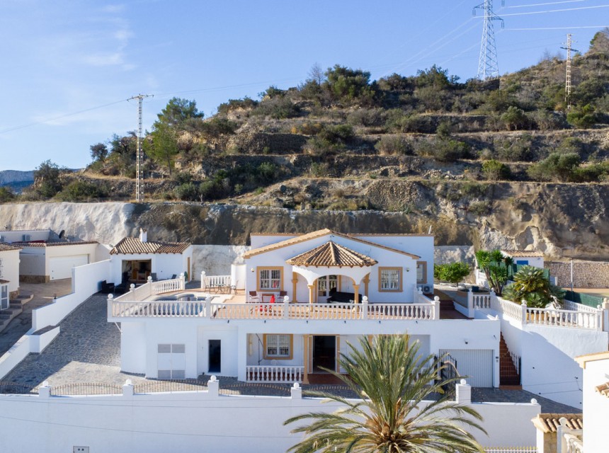 Sale - Villa -
Calpe
