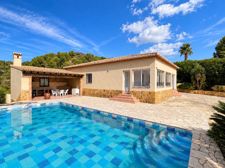 Sale - Villa -
Cuatretonda
