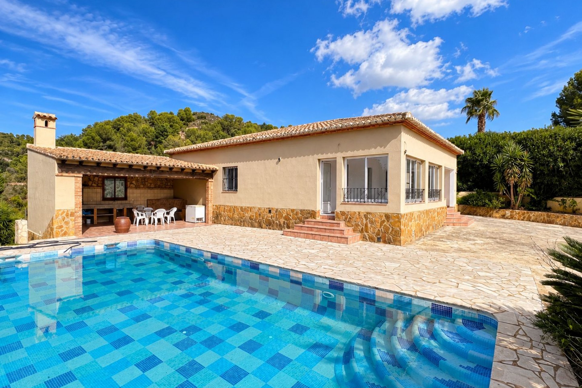 Sale - Villa -
Cuatretonda