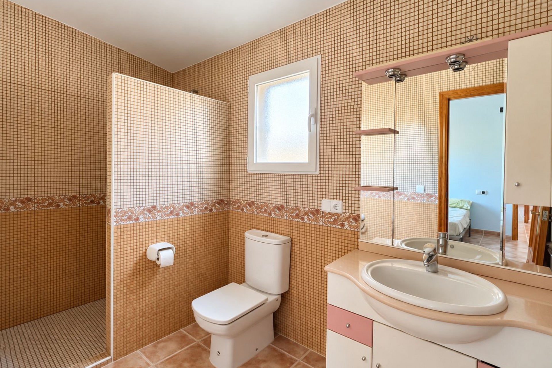 Sale - Villa -
Cuatretonda