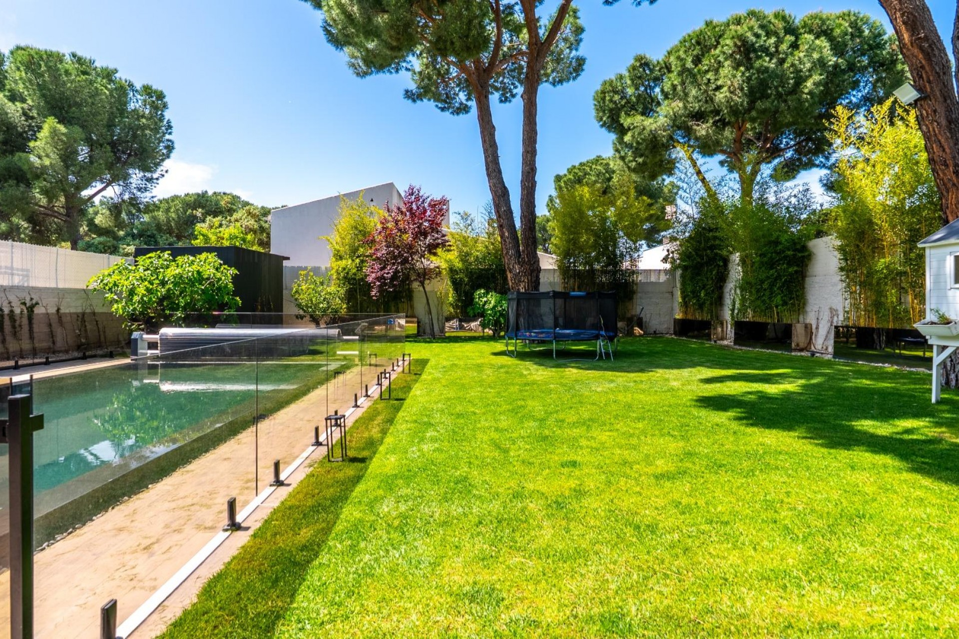Sale - Villa de Lujo -
Pozuelo de Alarcon - La Cabaña