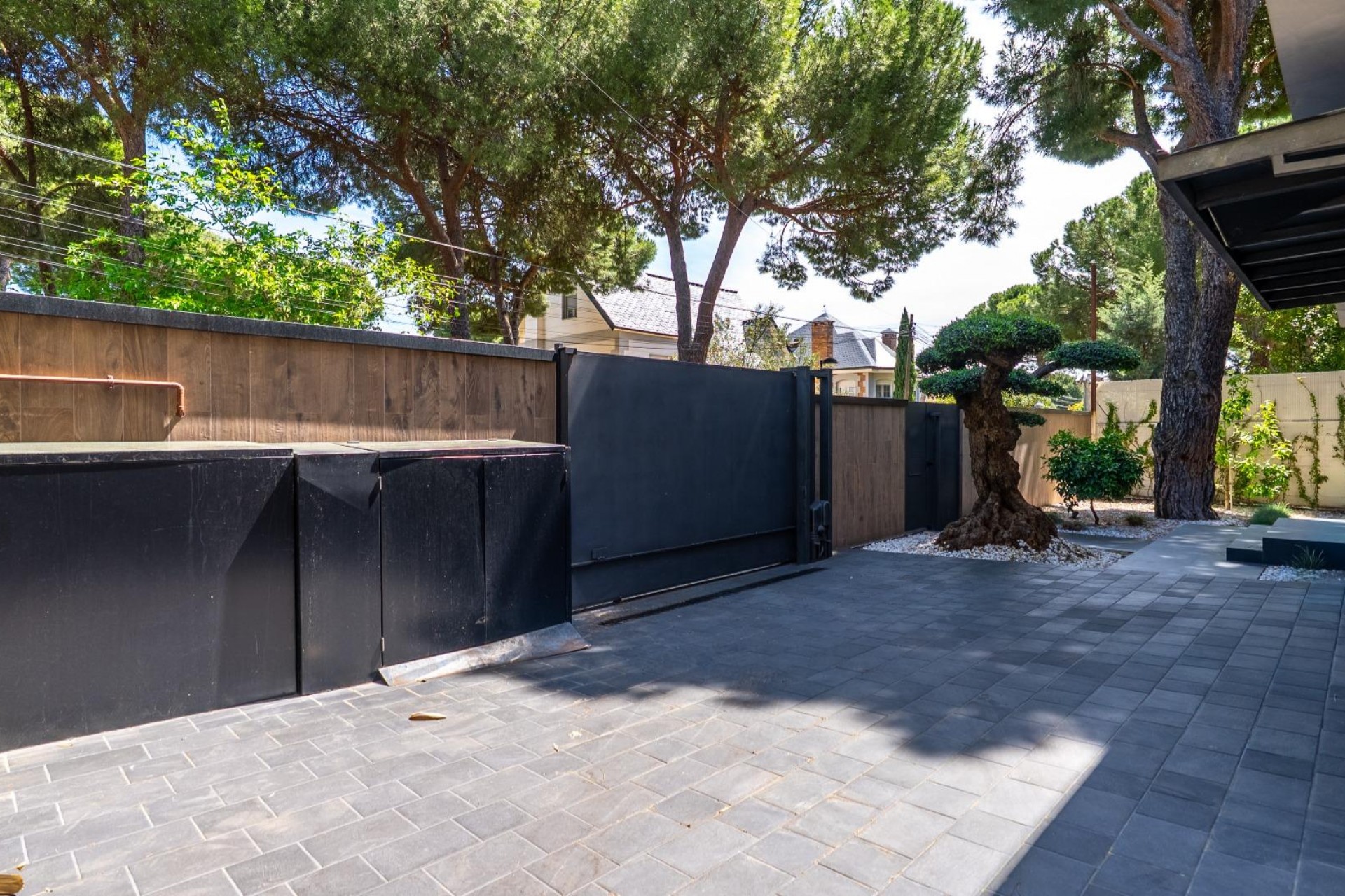 Sale - Villa de Lujo -
Pozuelo de Alarcon - La Cabaña