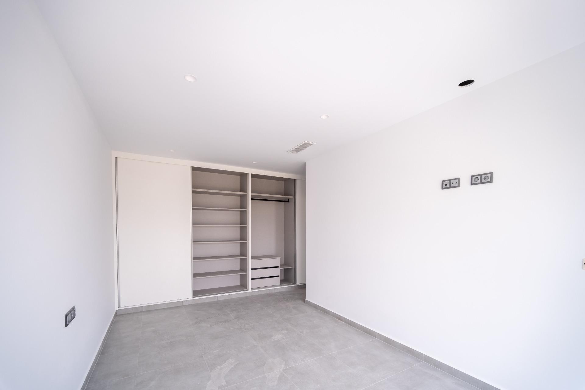 Sale - Villa de Lujo -
Torrevieja - Aguas nuevas 1