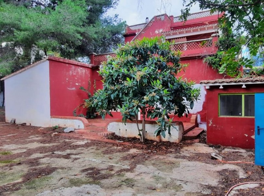 Sale - Villa -
Denia - Las Rotas