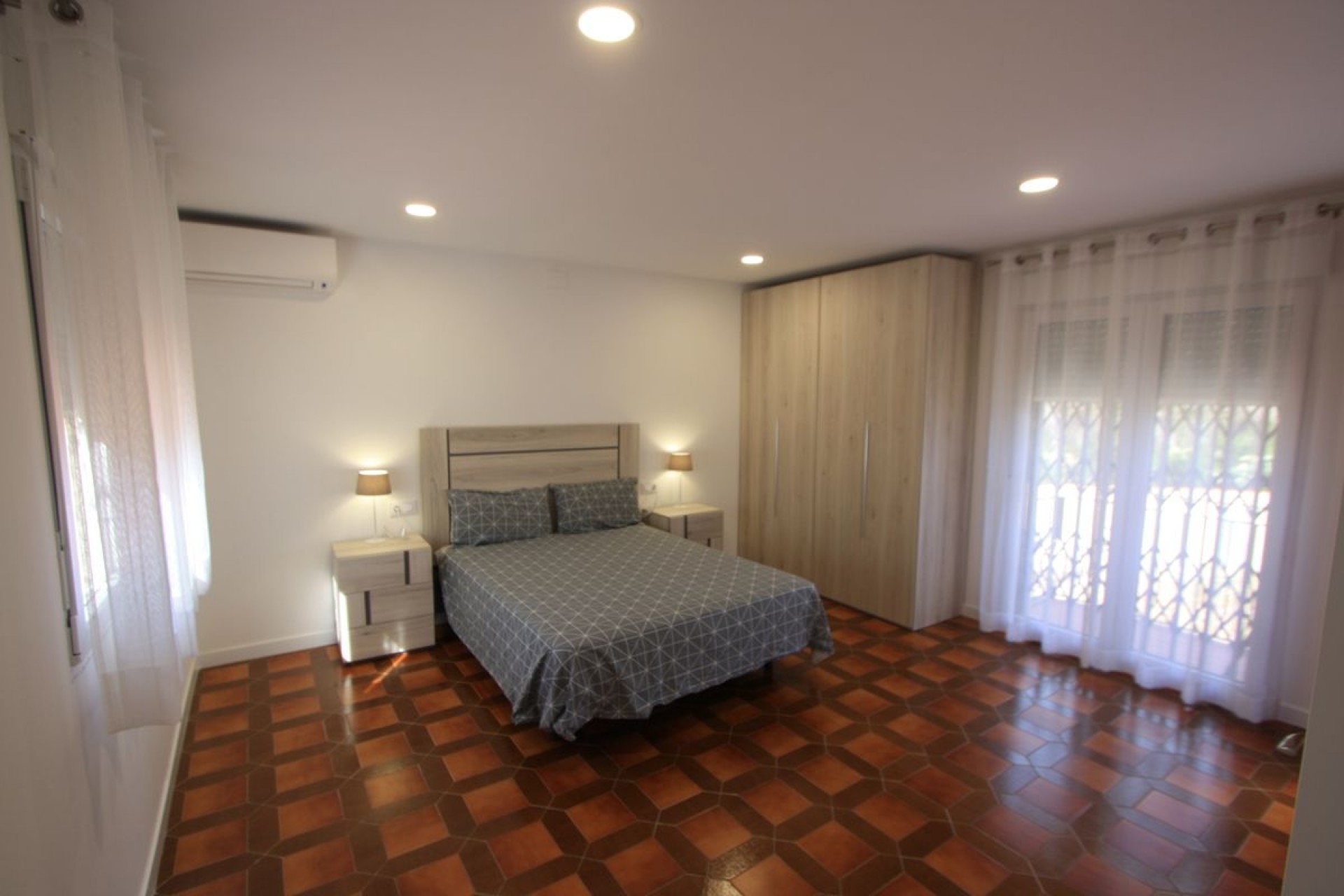 Sale - Villa -
Denia - Montgo