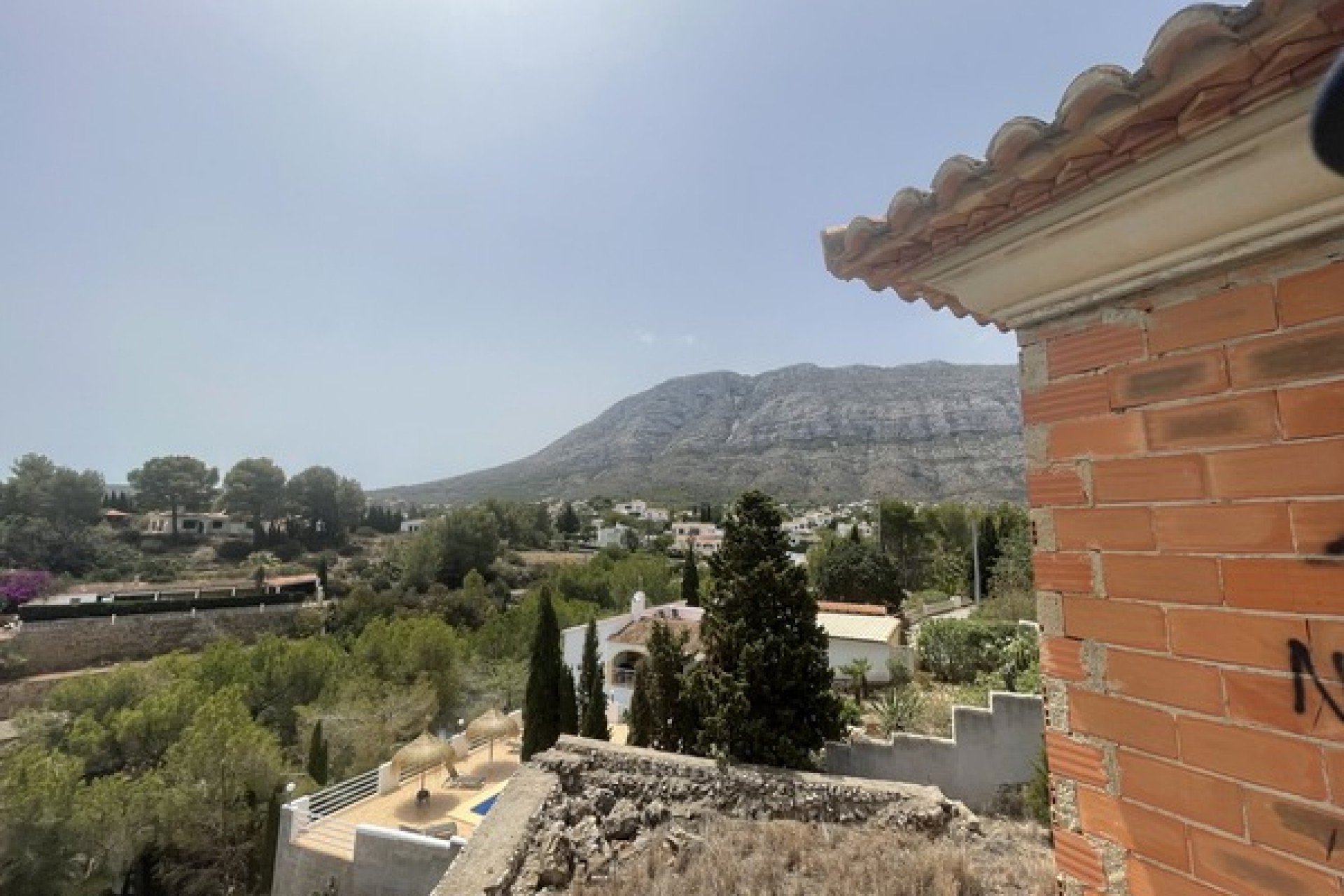 Sale - Villa -
Denia