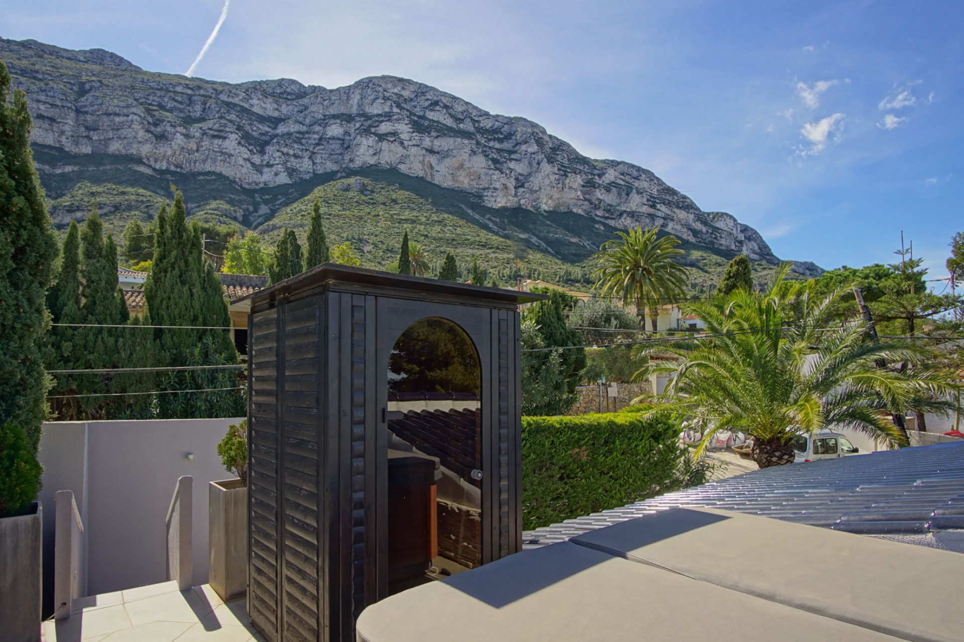 Sale - Villa -
Denia