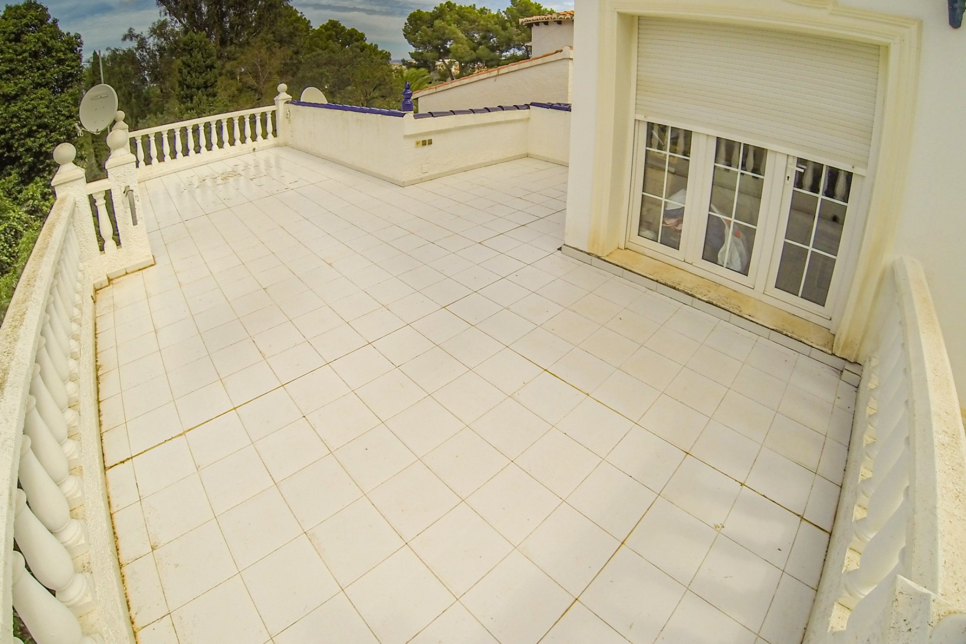 Sale - Villa -
Denia