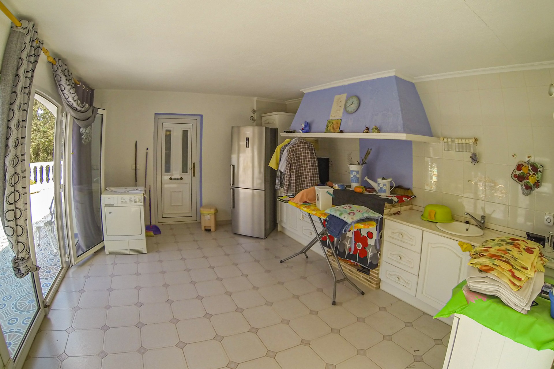 Sale - Villa -
Denia