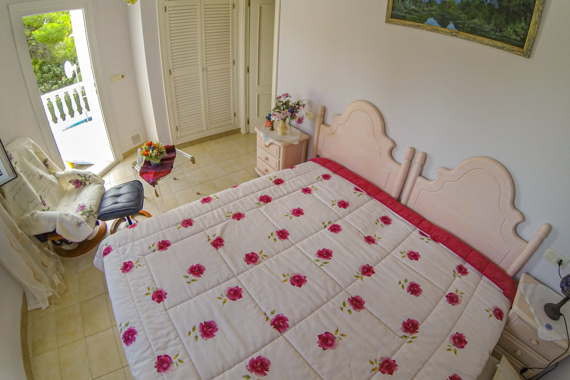 Sale - Villa -
Denia
