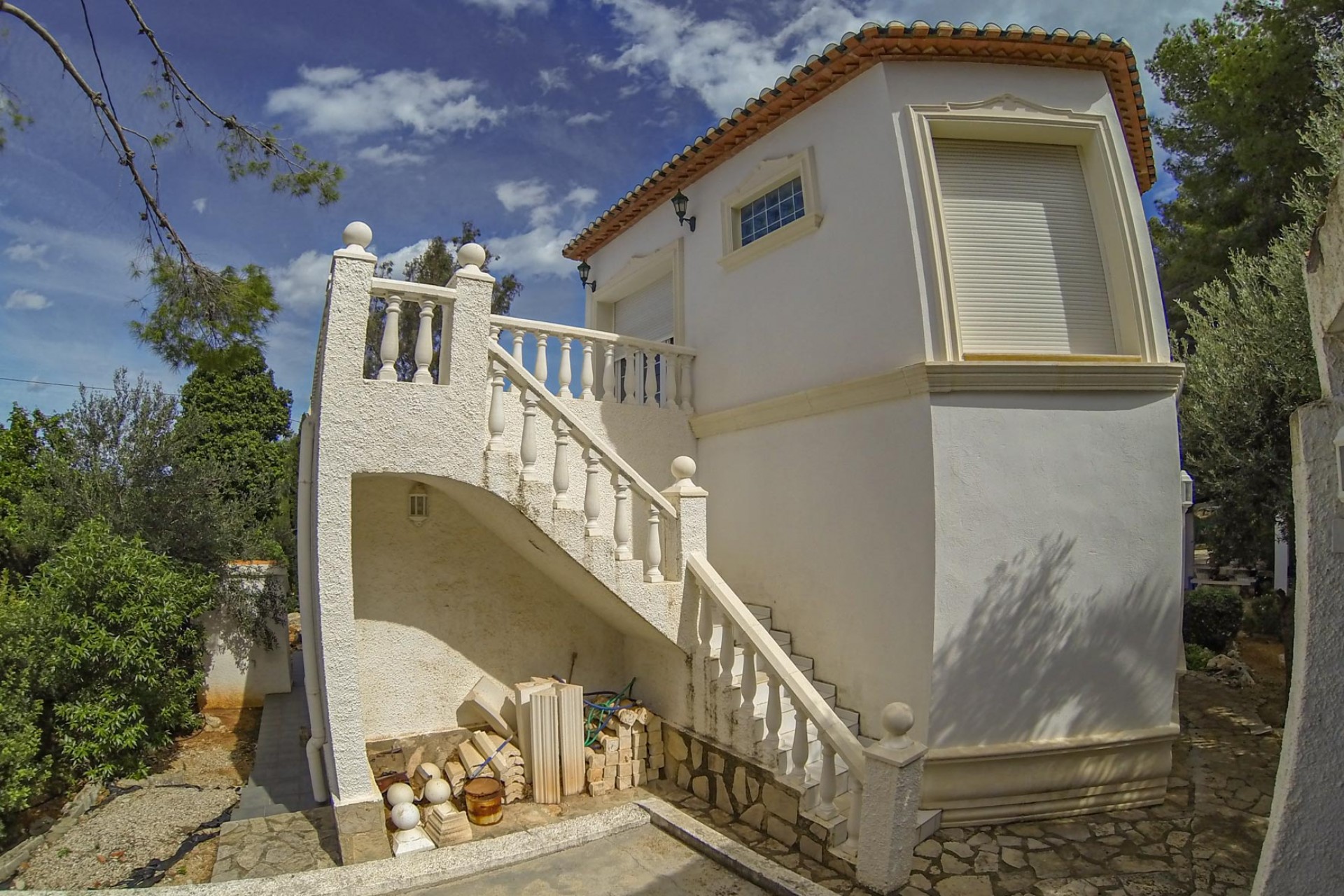 Sale - Villa -
Denia