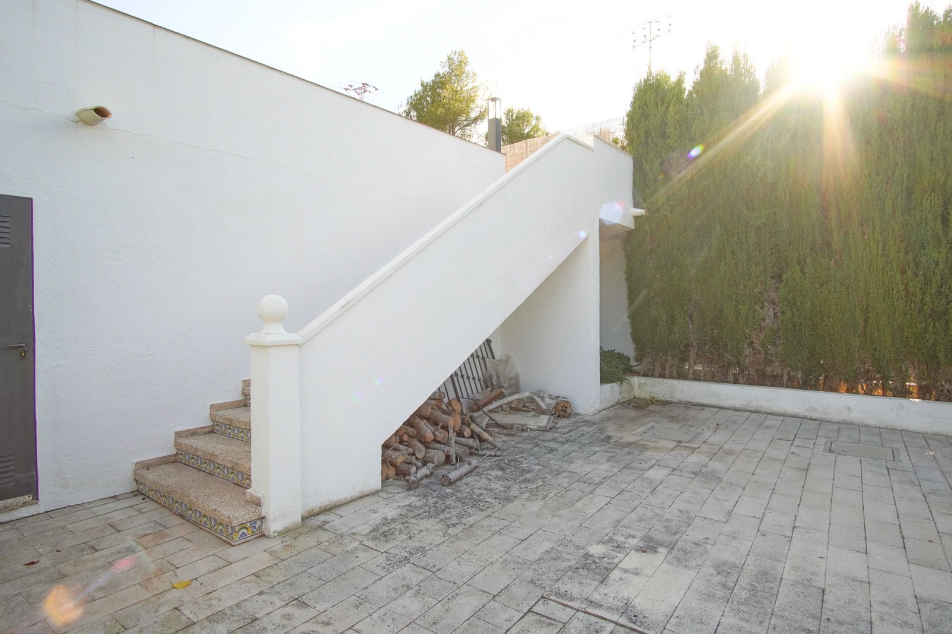 Sale - Villa -
Denia