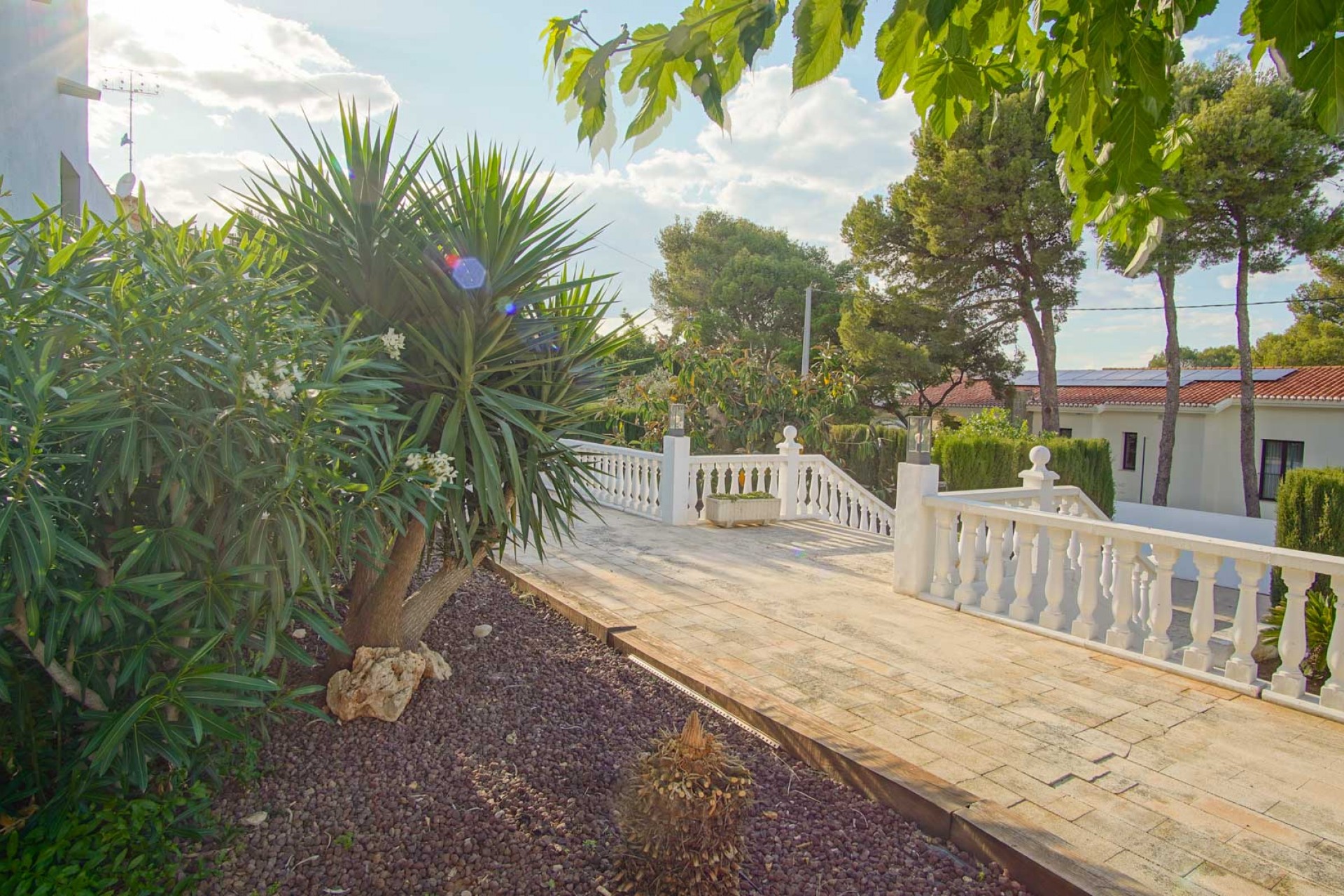 Sale - Villa -
Denia
