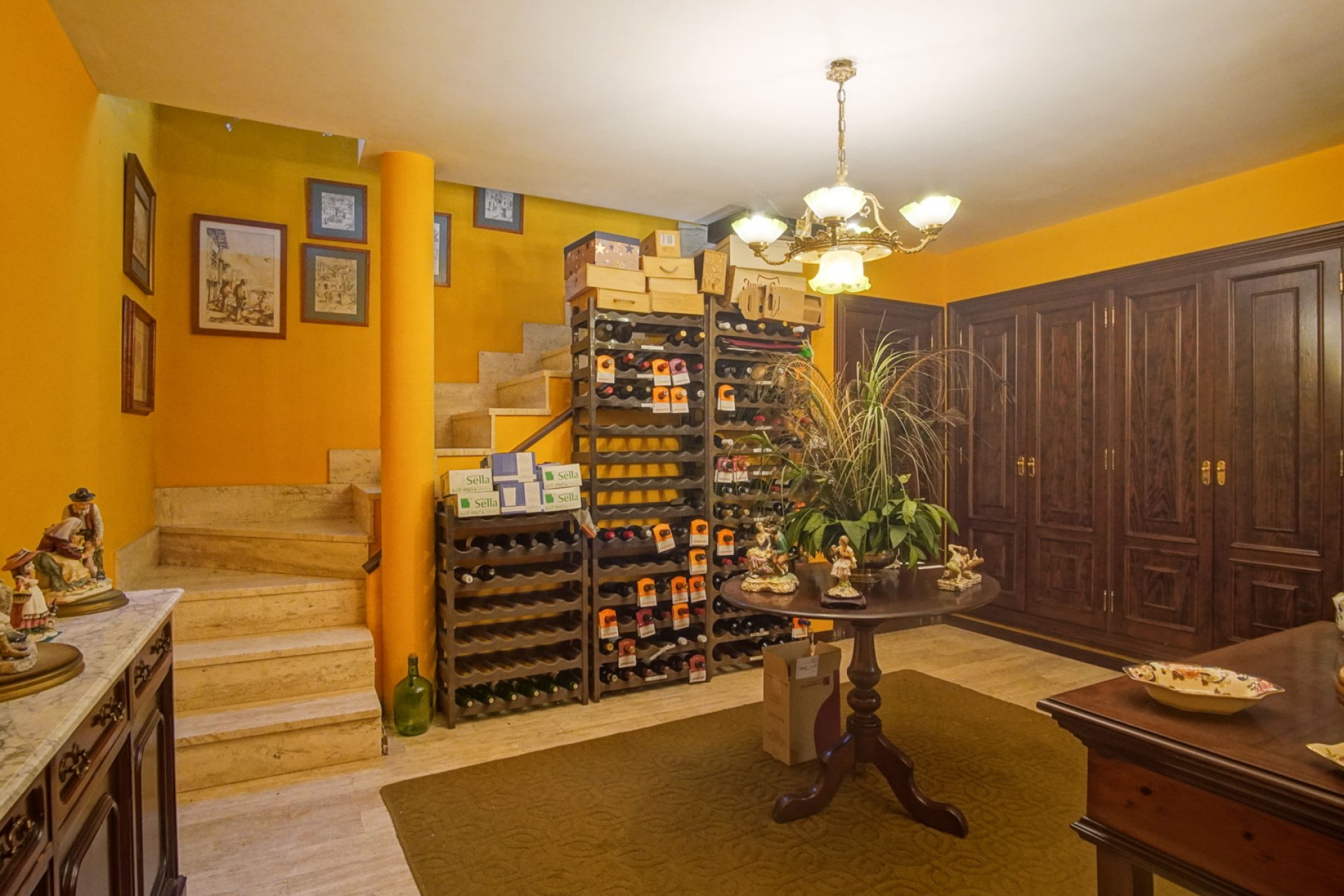 Sale - Villa -
Denia