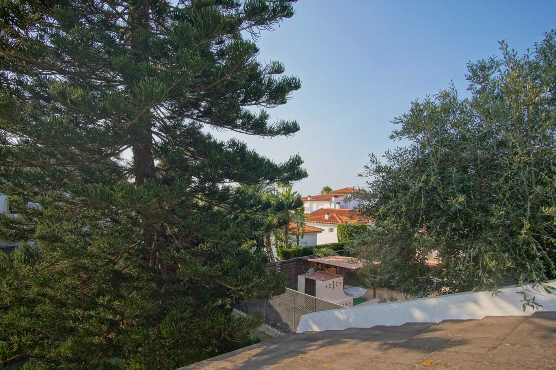 Sale - Villa -
Denia