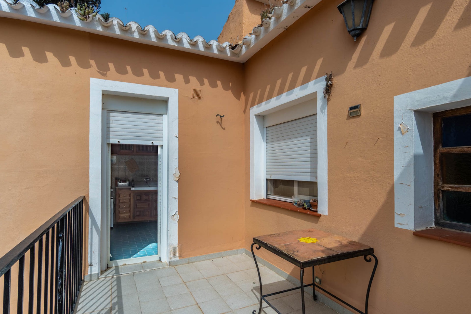 Sale - Villa -
Denia
