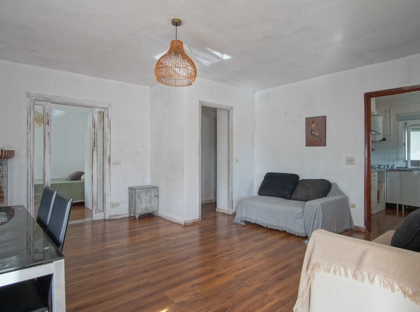 Sale - Villa -
Denia