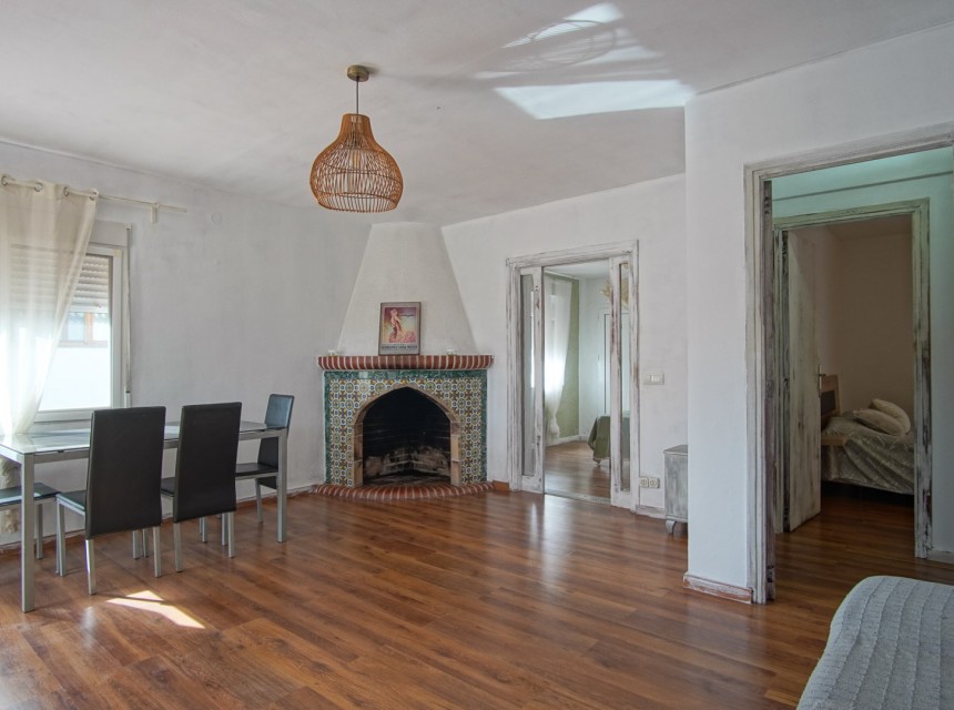 Sale - Villa -
Denia