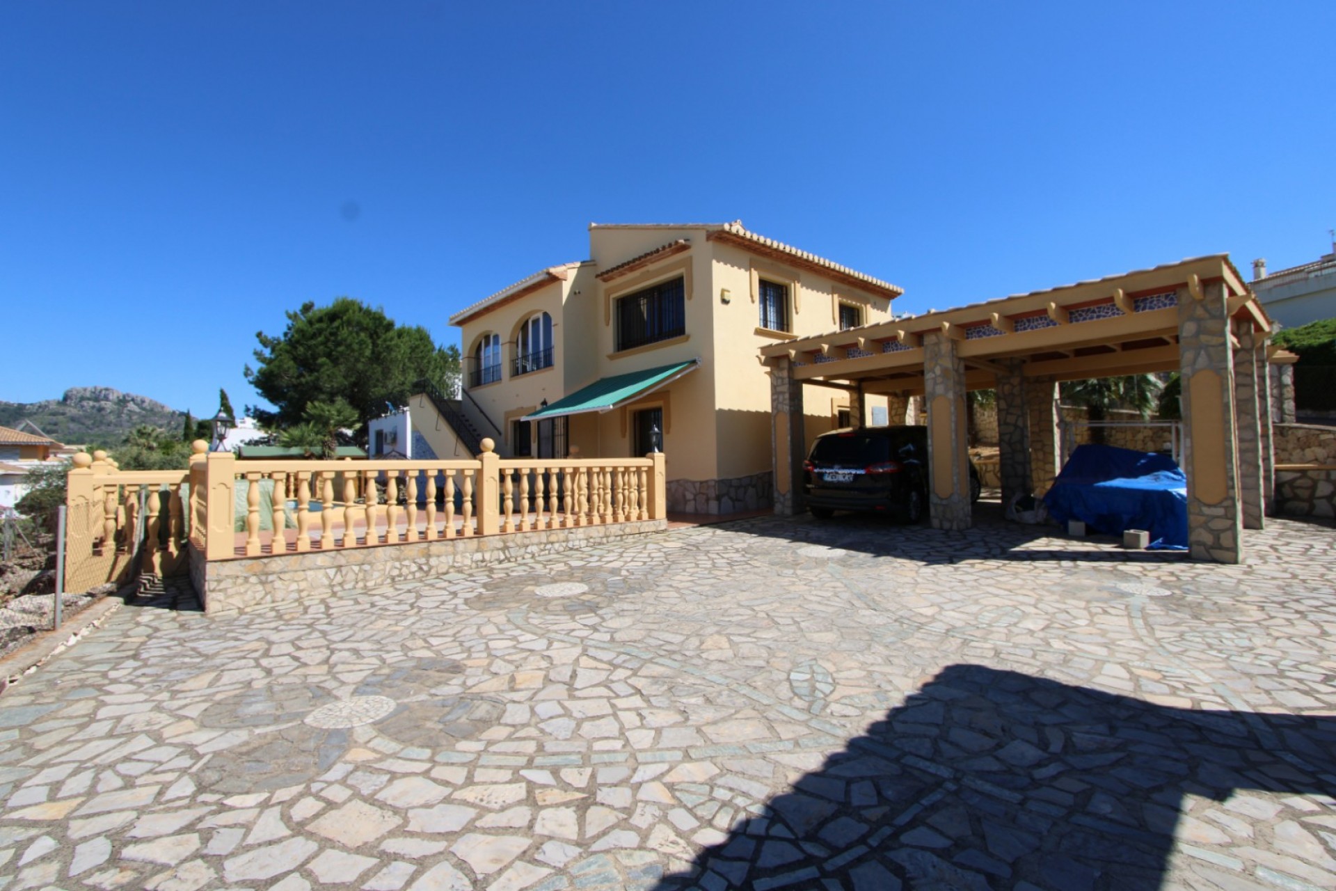 Sale - Villa -
El Ràfol d' Almúnia