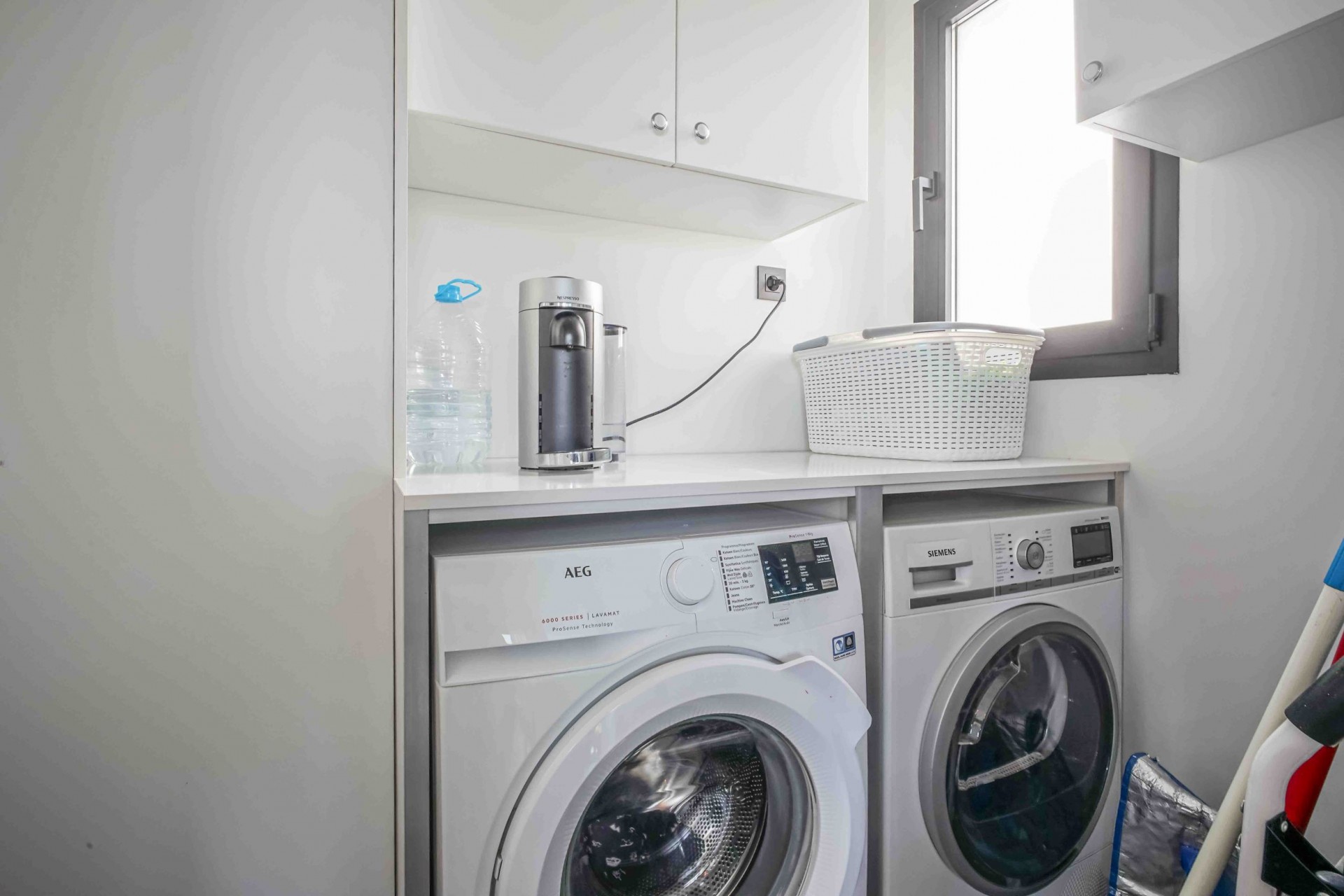 Sale - Villa -
Finestrat