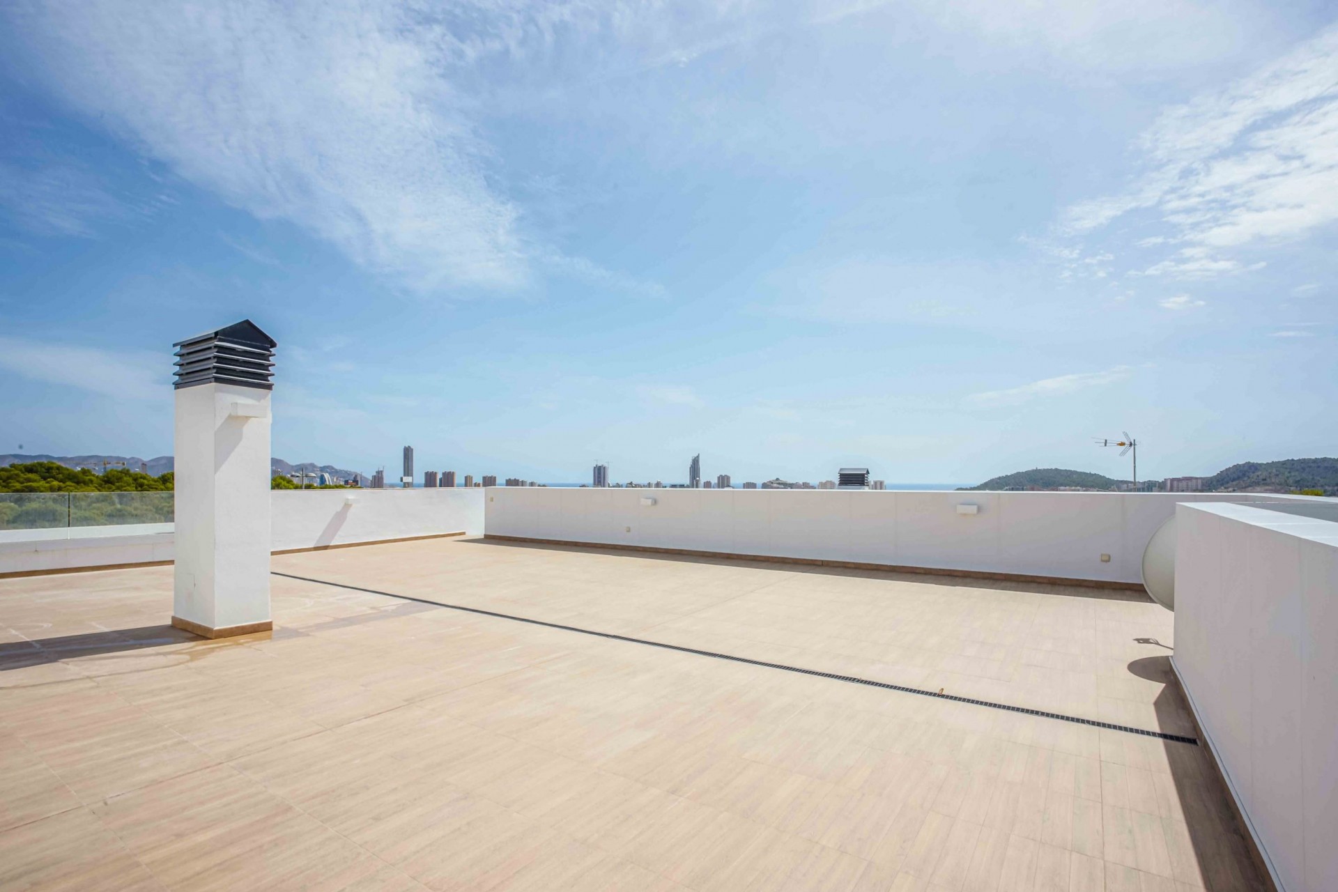 Sale - Villa -
Finestrat